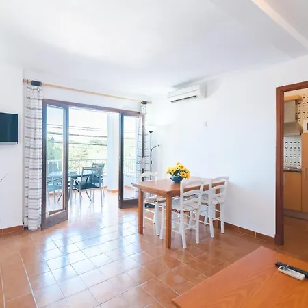 Residencial Apartman *